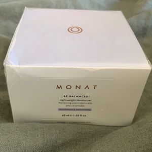 Monat Be Balance  Lightweight Moisturizer